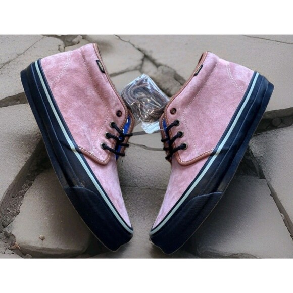 NEW VANS VAULT BODEGA X OG CHUKKA LX MID. MODERN RED. SIZE 10.5M / 12.0W RARE!! - Picture 1 of 10